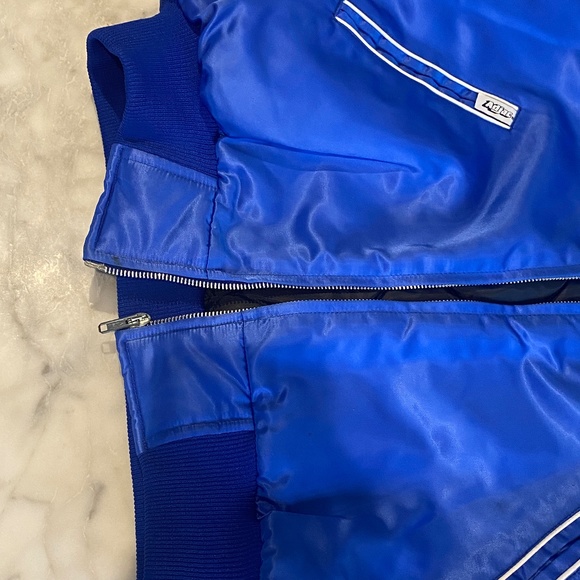 Vintage Blue Puffer Jacket - Picture 11 of 13